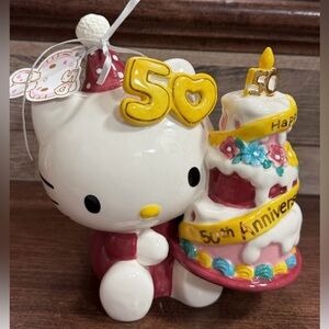 Super Cute 🥰 Ceramic Hello Kitty 50th Anniversary Holding Cake figurine - NEW